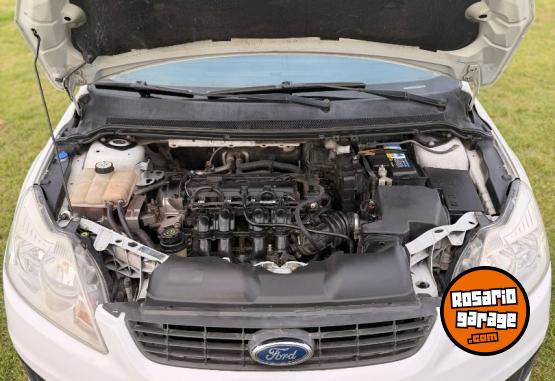 Autos - Ford Focus 1.6 Style 2012 Nafta 146000Km - En Venta
