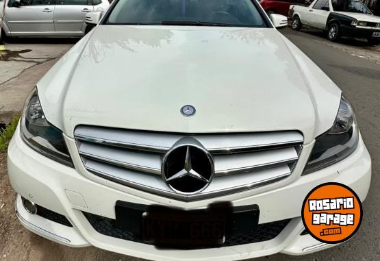 Autos - Mercedes Benz C200 Efficiency 2012 Nafta 145000Km - En Venta