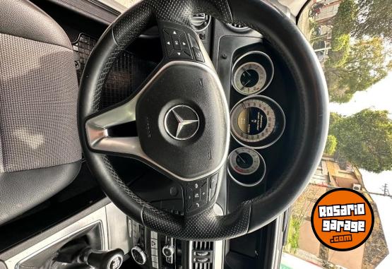Autos - Mercedes Benz C200 Efficiency 2012 Nafta 145000Km - En Venta
