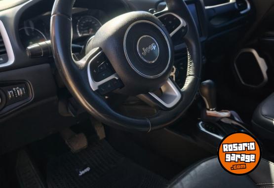 Camionetas - Chrysler Jeep renegade longitud 2021 Nafta 71000Km - En Venta