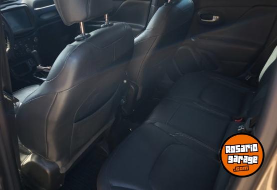 Camionetas - Chrysler Jeep renegade longitud 2021 Nafta 71000Km - En Venta