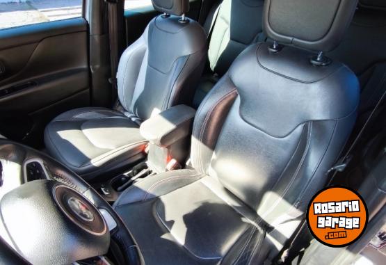 Camionetas - Chrysler Jeep renegade longitud 2021 Nafta 71000Km - En Venta