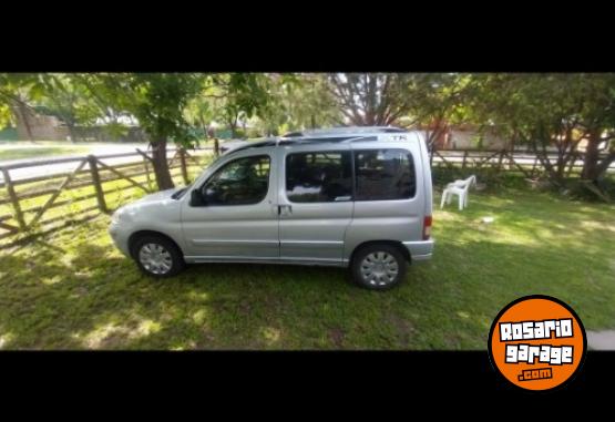 Utilitarios - Citroen BERLINGO 2017 Diesel 200000Km - En Venta