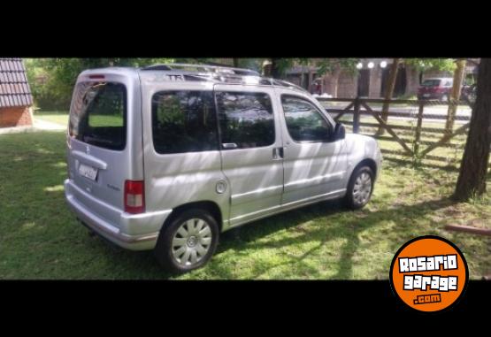Utilitarios - Citroen BERLINGO 2017 Diesel 200000Km - En Venta