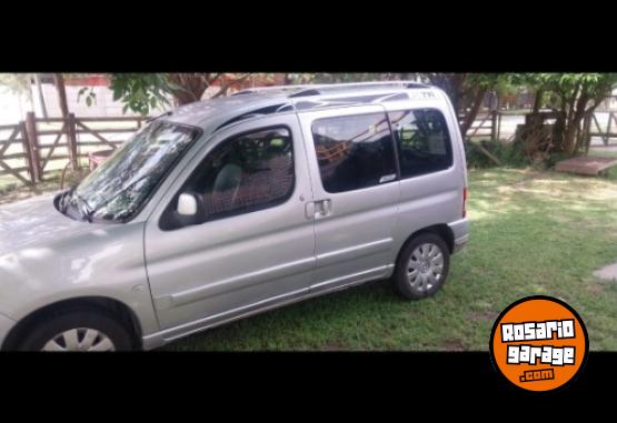 Utilitarios - Citroen BERLINGO 2017 Diesel 200000Km - En Venta