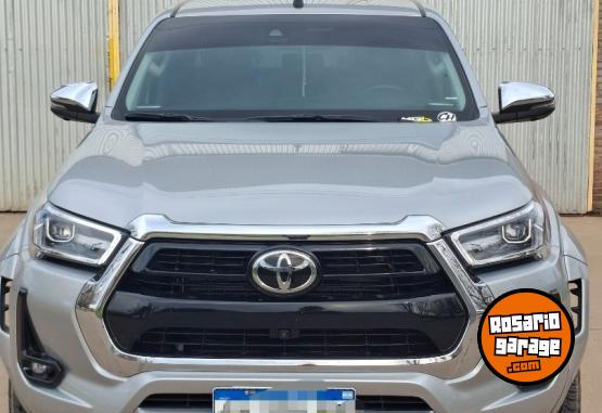 Camionetas - Toyota Hilux 2025 Diesel 10000Km - En Venta