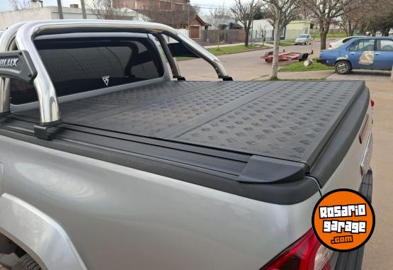 Camionetas - Toyota Hilux 2025 Diesel 10000Km - En Venta