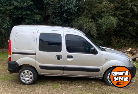 Utilitarios - Renault Kangoo 2012 GNC 187000Km - En Venta