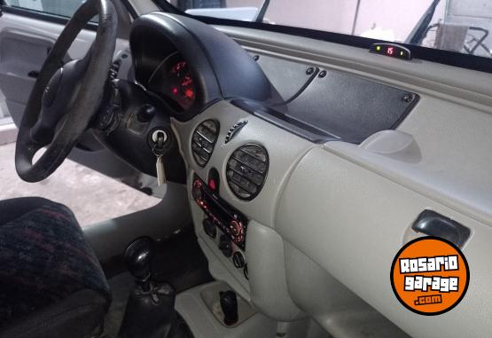 Utilitarios - Renault Kangoo 2011 Nafta 190000Km - En Venta