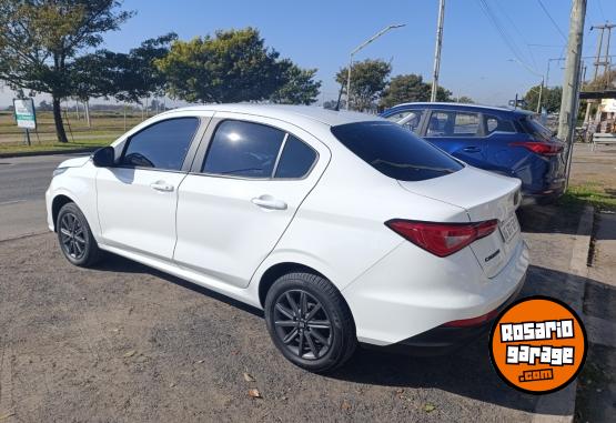 Autos - Fiat CRONOS DRIVE GSE PACK PLU 2024 Nafta 37000Km - En Venta