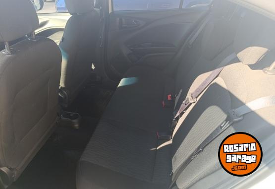 Autos - Fiat CRONOS DRIVE GSE PACK PLU 2024 Nafta 37000Km - En Venta