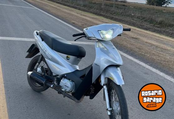 Motos - Mondial Max 2024 Nafta 6000Km - En Venta