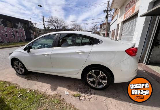 Autos - Chevrolet Cruze premier 2022 Nafta 83000Km - En Venta