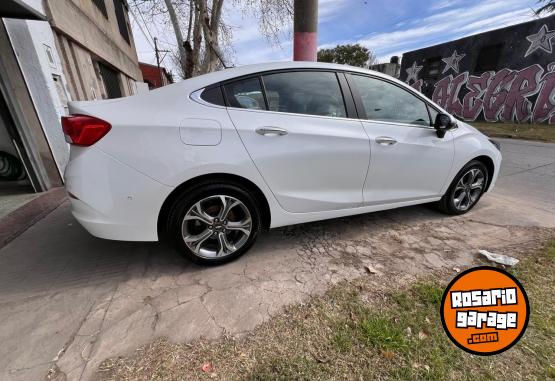 Autos - Chevrolet Cruze premier 2022 Nafta 83000Km - En Venta