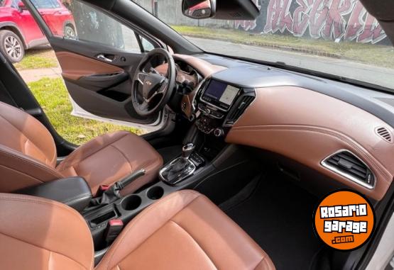 Autos - Chevrolet Cruze premier 2022 Nafta 83000Km - En Venta