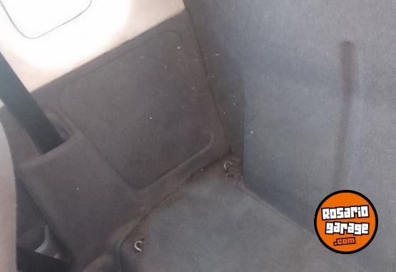 Camionetas - Fiat Strada TREAKING CABINA EX 2010 Diesel 196000Km - En Venta