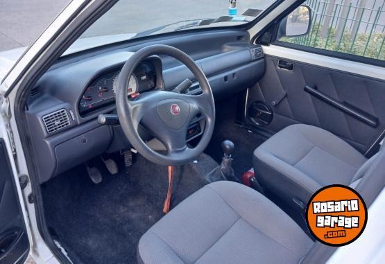 Utilitarios - Fiat Fiorino 2011 Nafta 63000Km - En Venta