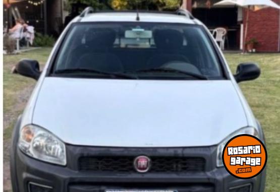 Camionetas - Fiat strada working 2017 Nafta 115000Km - En Venta