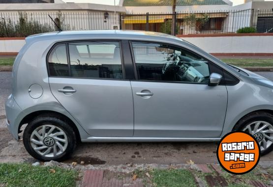 Autos - Volkswagen Up High i motion 2017 Nafta 77000Km - En Venta