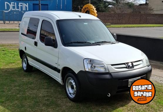 Utilitarios - Peugeot Partner 1.6 HDI 2013 Diesel 224000Km - En Venta