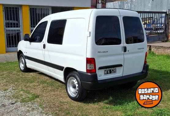 Utilitarios - Peugeot Partner 1.6 HDI 2013 Diesel 224000Km - En Venta