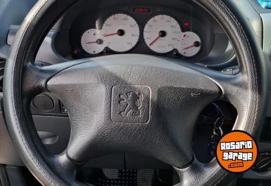 Utilitarios - Peugeot Partner 1.6 HDI 2013 Diesel 224000Km - En Venta