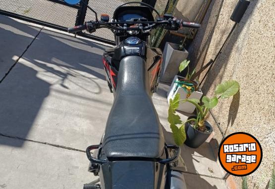 Motos - Honda Tornado XR 250 2020 Nafta 31600Km - En Venta