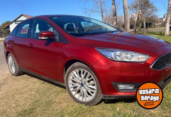 Autos - Ford Focus SE Plus 2018 Nafta 134000Km - En Venta