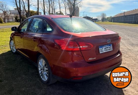 Autos - Ford Focus SE Plus 2018 Nafta 134000Km - En Venta