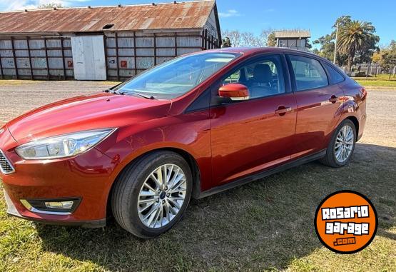 Autos - Ford Focus SE Plus 2018 Nafta 134000Km - En Venta