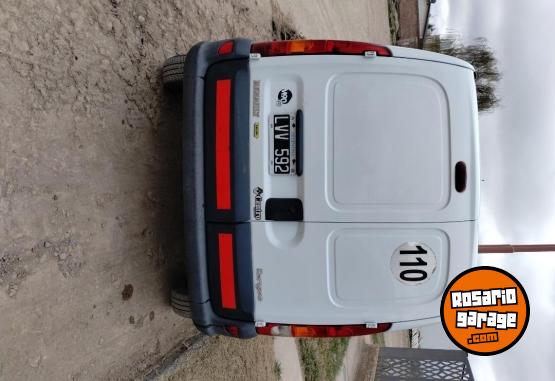 Utilitarios - Renault Kangoo 2012 GNC 149000Km - En Venta