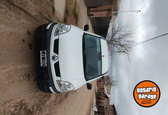Utilitarios - Renault Kangoo 2012 GNC 149000Km - En Venta