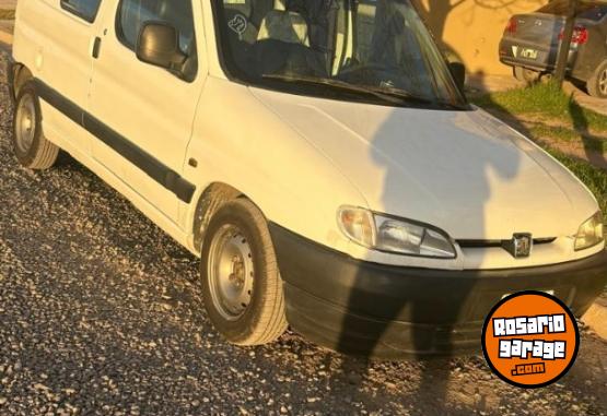 Utilitarios - Peugeot Partner 1999 Diesel 199999Km - En Venta