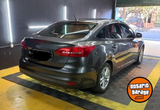 Autos - Ford Focus 2017 Nafta 123000Km - En Venta