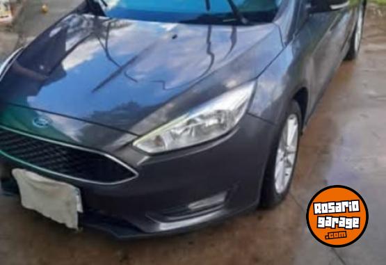 Autos - Ford Focus 2017 Nafta 123000Km - En Venta