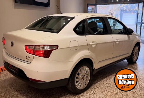 Autos - Fiat GRAND SIENA ESSENCE 2016 Nafta 108000Km - En Venta
