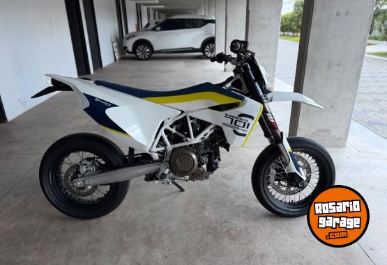 Motos - Husqvarna 701 supermoto 2018 Nafta 14000Km - En Venta