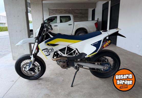 Motos - Husqvarna 701 supermoto 2018 Nafta 14000Km - En Venta