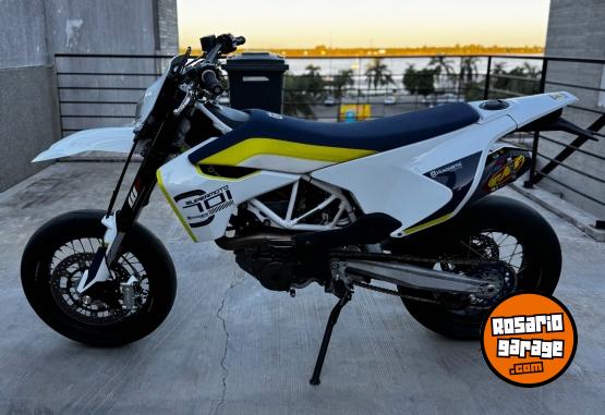 Motos - Husqvarna 701 supermoto 2018 Nafta 14000Km - En Venta