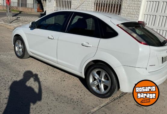Autos - Ford Focus trend 1.6 5p 2012 Nafta 140000Km - En Venta