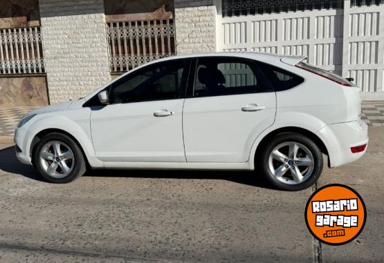 Autos - Ford Focus trend 1.6 5p 2012 Nafta 140000Km - En Venta