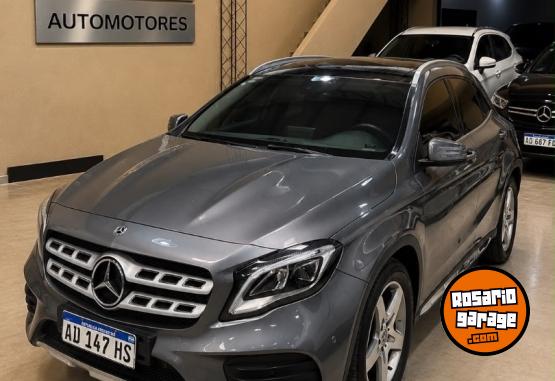 Autos - Mercedes Benz GLA 250 2018 Nafta 81500Km - En Venta