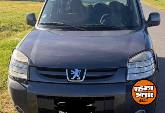 Utilitarios - Peugeot Partner patagónica 2012 GNC 262000Km - En Venta