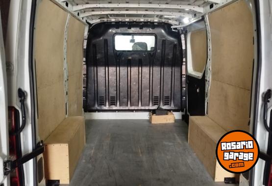 Utilitarios - Renault master 2017 Diesel 310000Km - En Venta