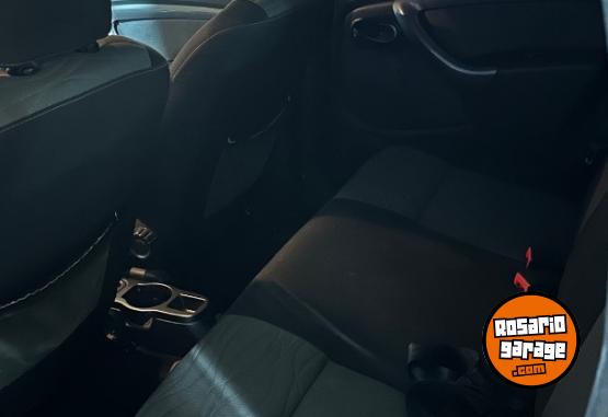 Camionetas - Renault Duster 2013 GNC 195000Km - En Venta