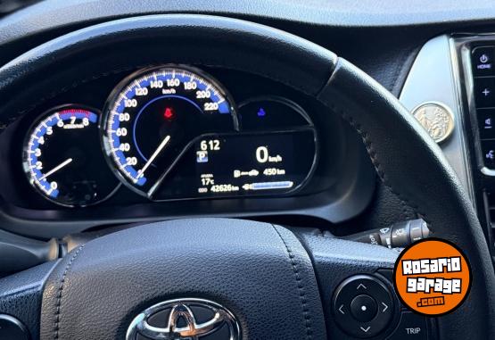 Autos - Toyota Yaris XLs AT 2021 Nafta 43000Km - En Venta