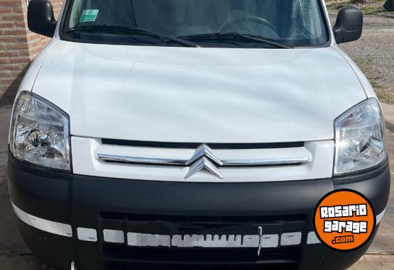 Utilitarios - Citroen Berlingo 2018 Diesel 118000Km - En Venta