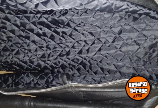 Indumentaria - Campera Black Raven - En Venta