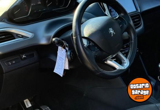 Autos - Peugeot 208 2016 Nafta 125000Km - En Venta