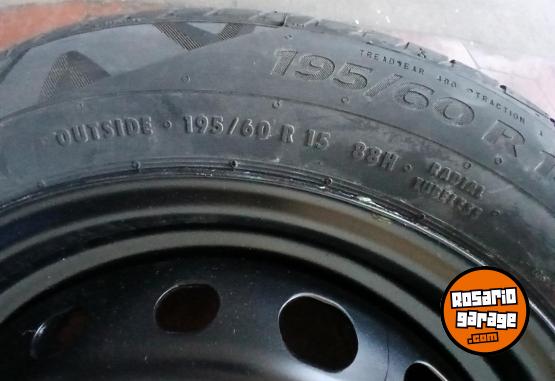 Accesorios para Autos - Cubierta contiental con llanta renault 15 - En Venta